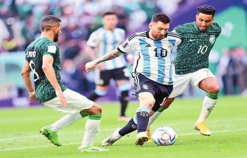 英超悲喜夜欧冠前五易主 曼联创三大纪录 曼城切